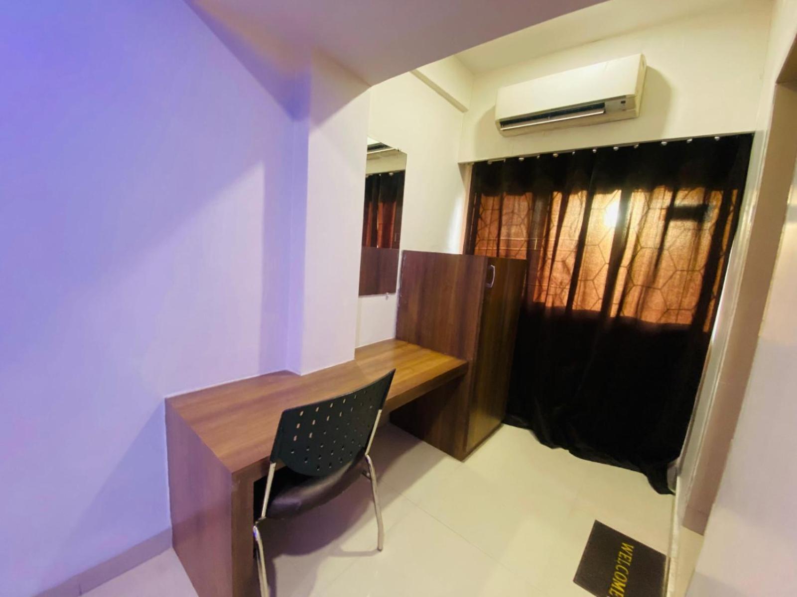 Hotel Vashi Inn นาวีมุมไบ ภายนอก รูปภาพ